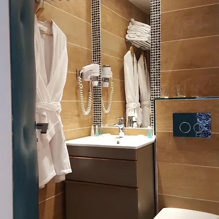 Du Mont Blanc Hotel Parigi