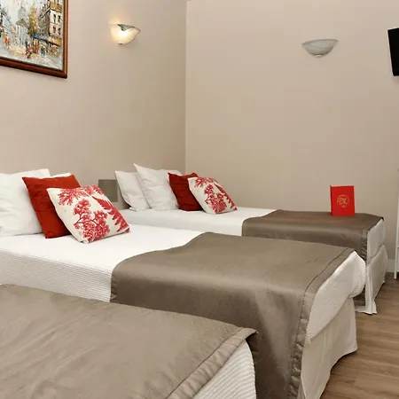Hotel Du Mont Blanc 2*